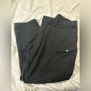 Truewerk Men’s 40x30 T2 work pants. Black.